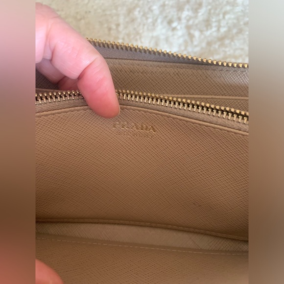 Prada wallet - Picture 7 of 8